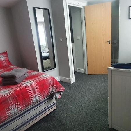 1 Bedroom Flat, Sleeps Up To 5Ppl, City Center Кардифф Экстерьер фото