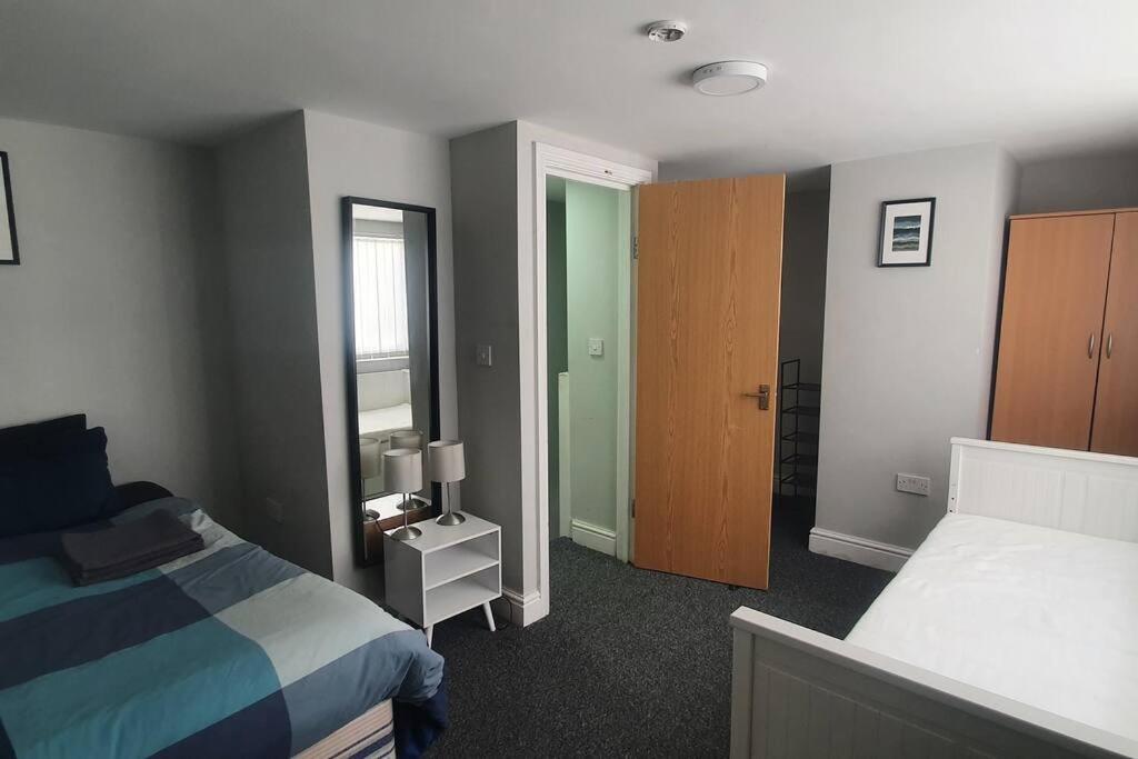 1 Bedroom Flat, Sleeps Up To 5Ppl, City Center Кардифф Экстерьер фото